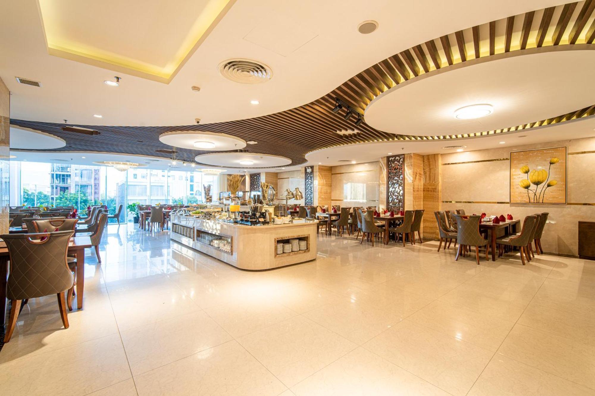 דה נאנג Luxtery Hotel & Spa מראה חיצוני תמונה