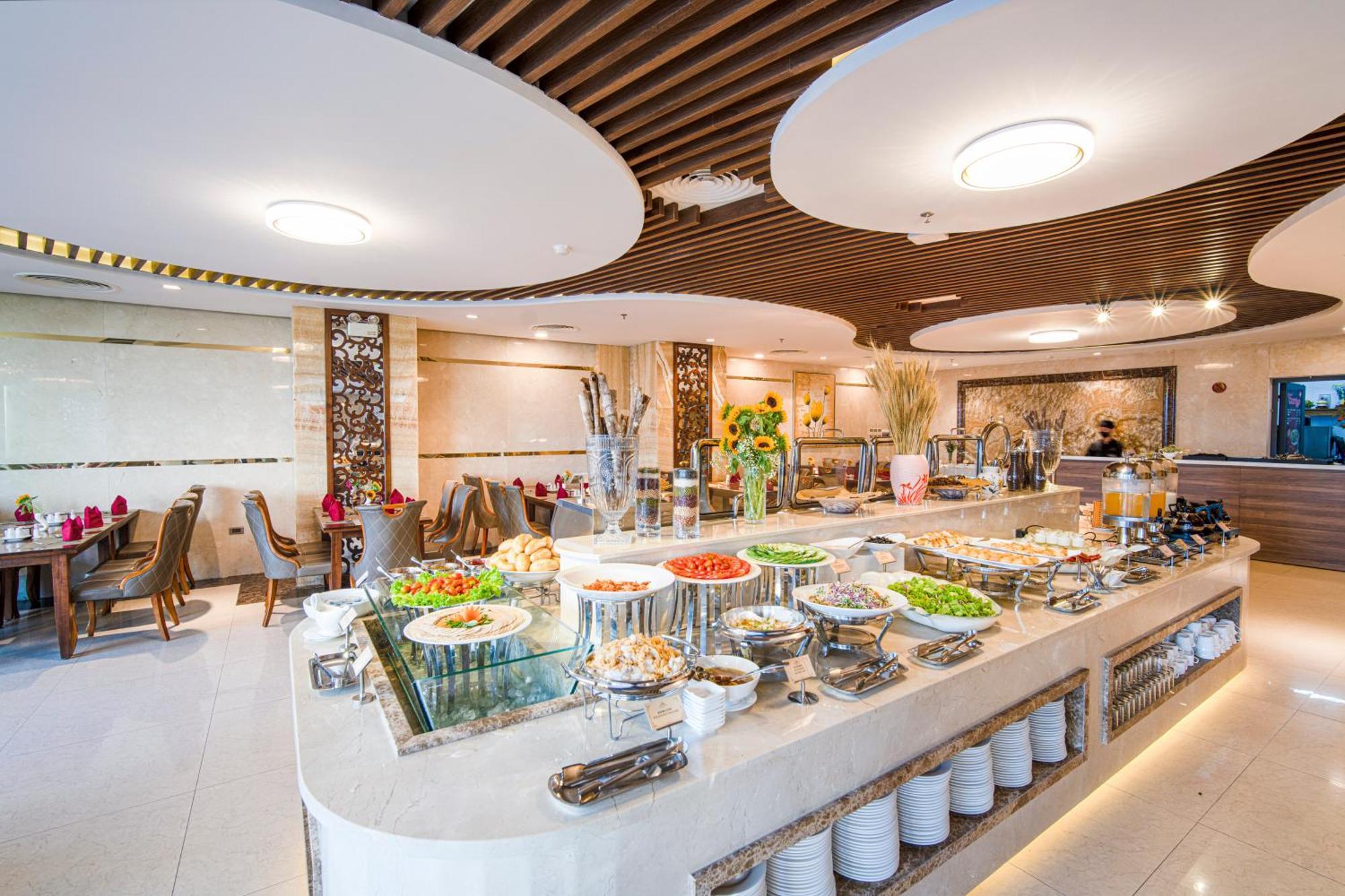 דה נאנג Luxtery Hotel & Spa מראה חיצוני תמונה