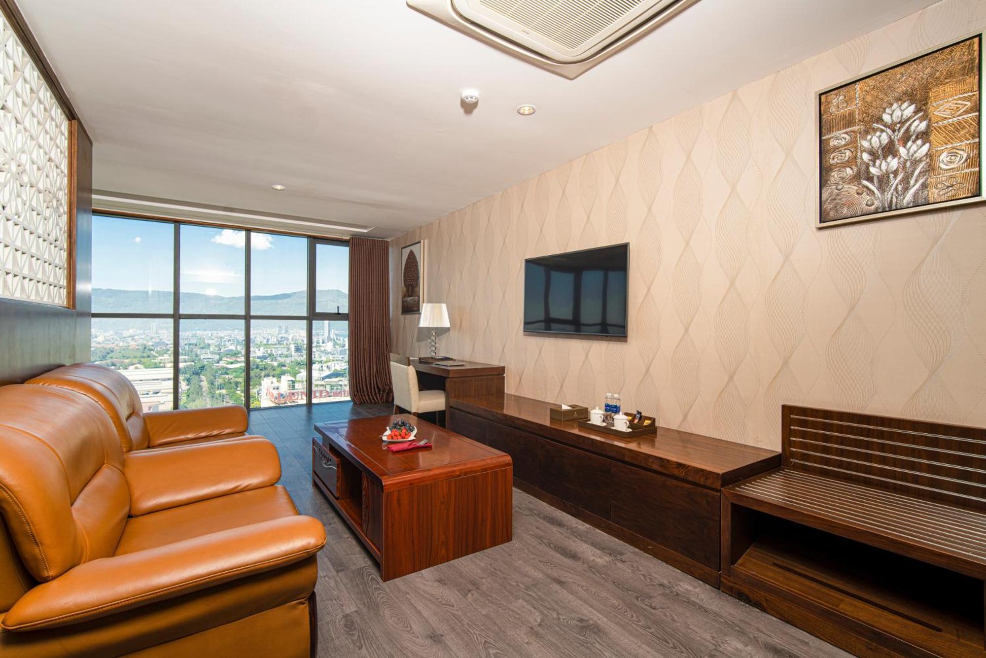 דה נאנג Luxtery Hotel & Spa מראה חיצוני תמונה