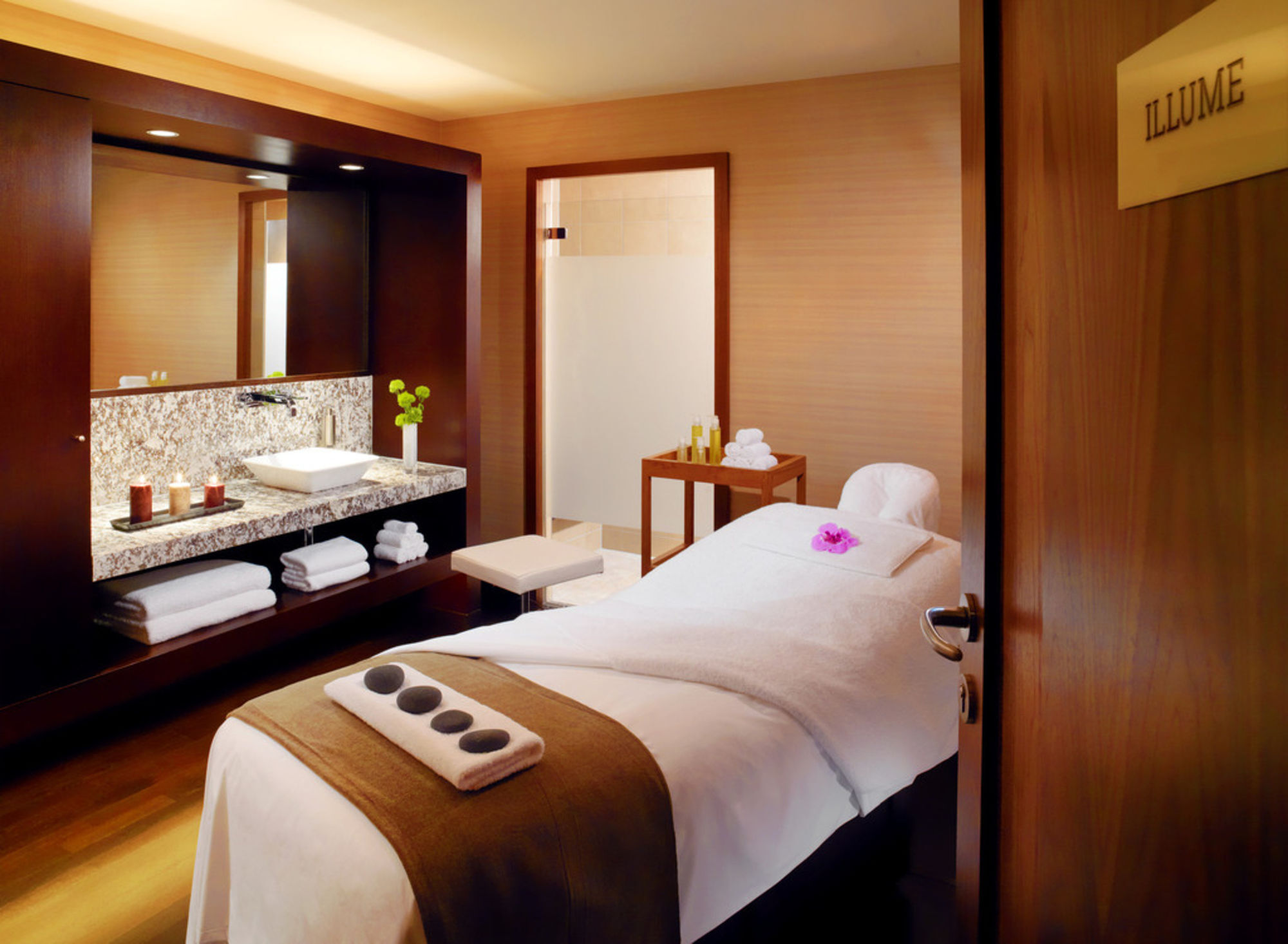 דה נאנג Luxtery Hotel & Spa מראה חיצוני תמונה